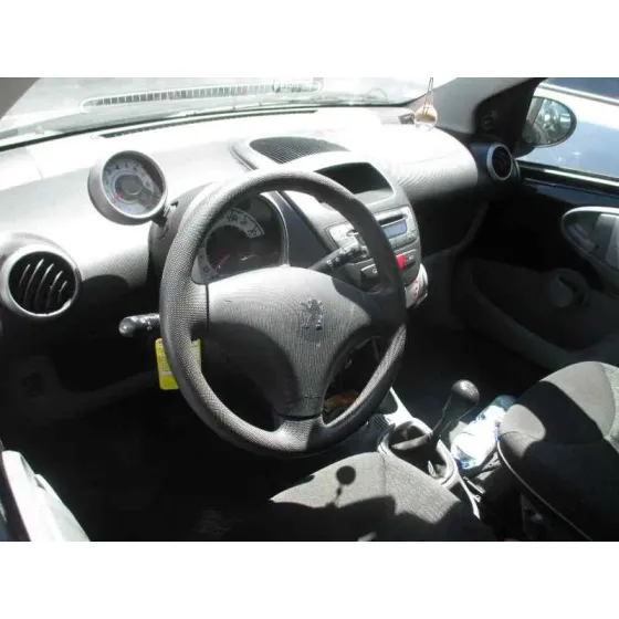 PEUGEOT 107 '2009 URBAN NEGRO