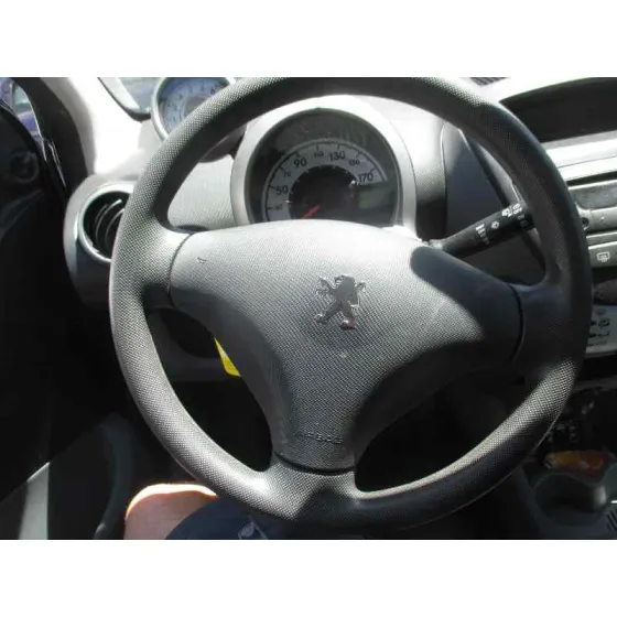 PEUGEOT 107 '2009 URBAN NEGRO