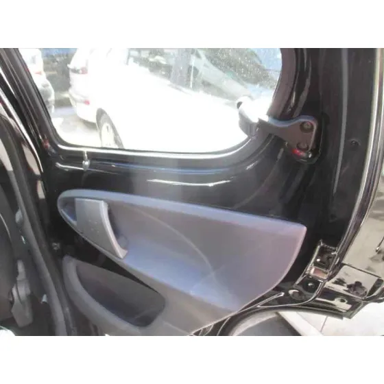 PEUGEOT 107 '2009 URBAN NEGRO