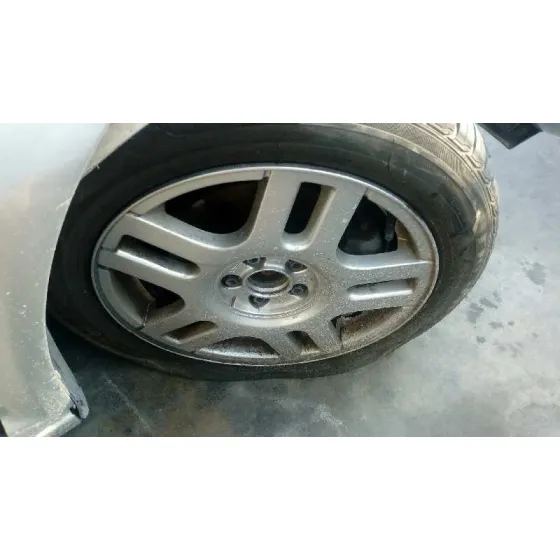 VOLKSWAGEN GOLF IV BERLINA (1J1) '2001 1.9 TDI PLATA