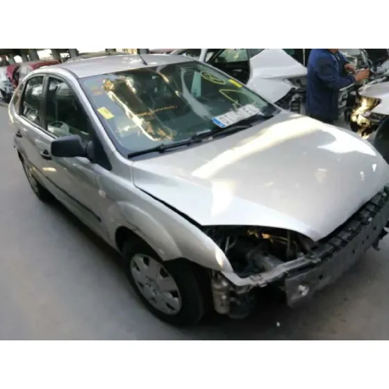FORD FOCUS BERLINA (CAP) '2005 TREND GRIS