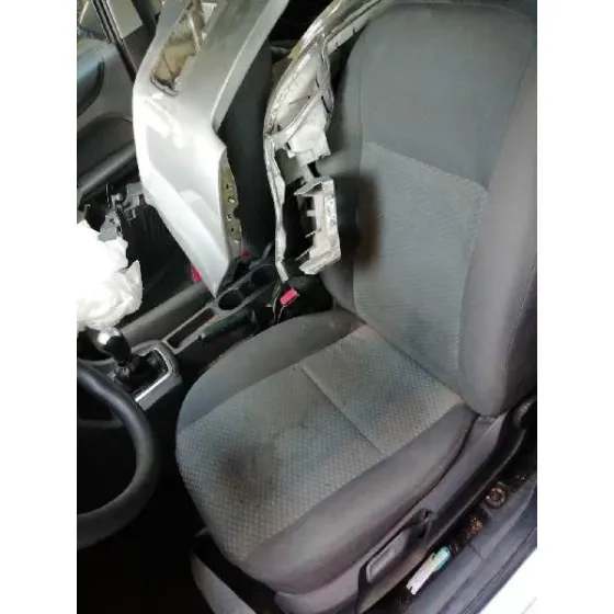 FORD FOCUS BERLINA (CAP) '2005 TREND GRIS