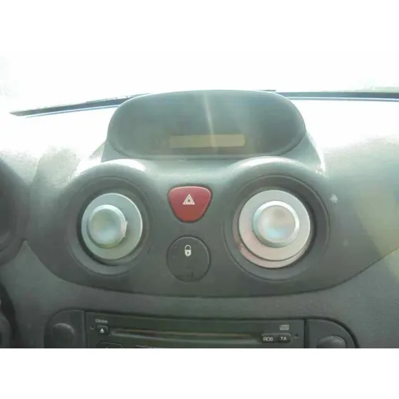 CITROEN C2 '2003 EMPRESA VERDE