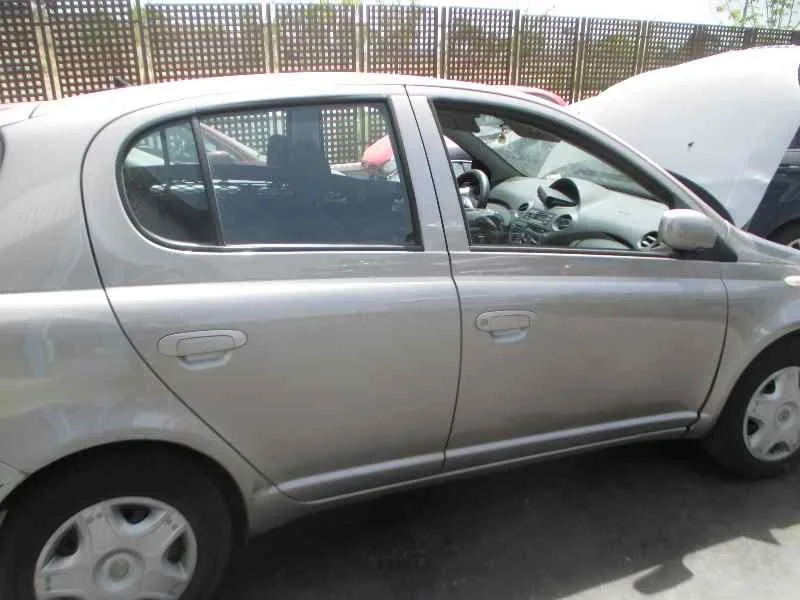 TOYOTA YARIS (NCP1/NLP1/SCP1) '2005 1.4 D-4D EXPO GRIS