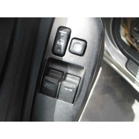 TOYOTA YARIS (NCP1/NLP1/SCP1) '2005 1.4 D-4D EXPO GRIS