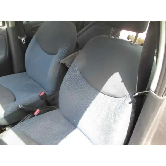 TOYOTA YARIS (NCP1/NLP1/SCP1) '2005 1.4 D-4D EXPO GRIS
