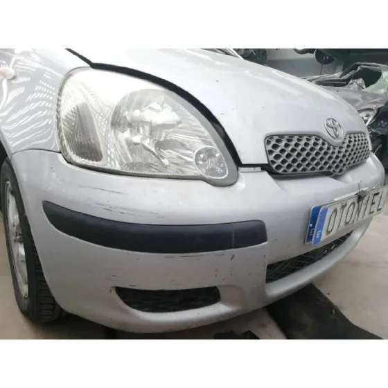 TOYOTA YARIS (NCP1/NLP1/SCP1) '2003 * GRIS PLATA