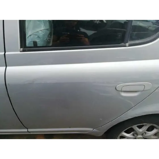 TOYOTA YARIS (NCP1/NLP1/SCP1) '2003 * GRIS PLATA