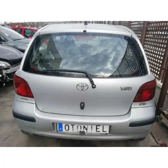 TOYOTA YARIS (NCP1/NLP1/SCP1) '2003 * GRIS PLATA