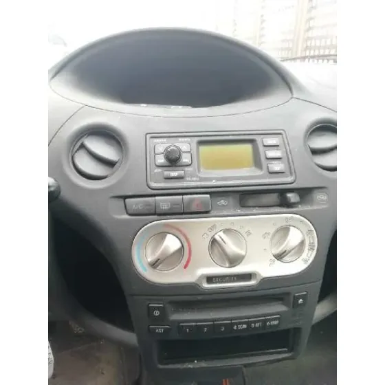 TOYOTA YARIS (NCP1/NLP1/SCP1) '2003 * GRIS PLATA