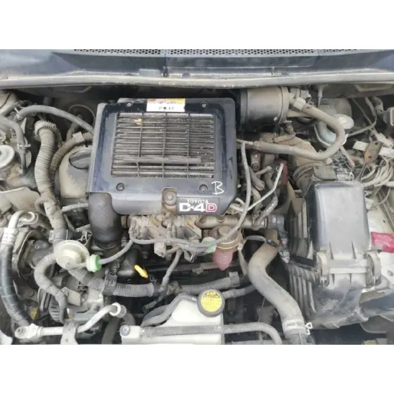 TOYOTA YARIS (NCP1/NLP1/SCP1) '2003 * GRIS PLATA