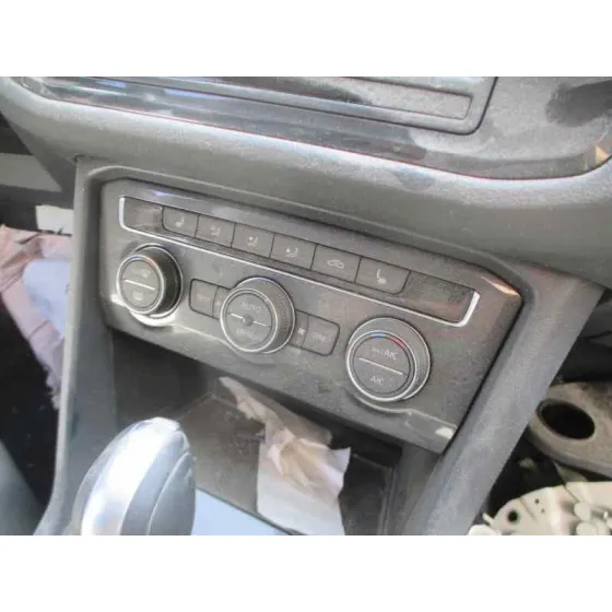 VOLKSWAGEN TIGUAN '2017 ADVANCE BMT GRIS METALIZADO