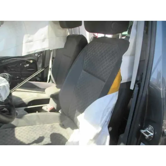 VOLKSWAGEN TIGUAN '2017 ADVANCE BMT GRIS METALIZADO