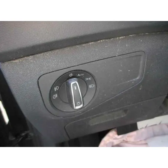 VOLKSWAGEN TIGUAN '2017 ADVANCE BMT GRIS METALIZADO