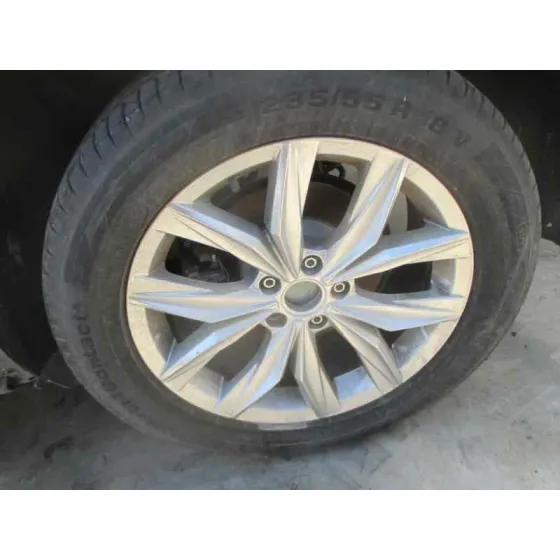 VOLKSWAGEN TIGUAN '2017 ADVANCE BMT GRIS METALIZADO
