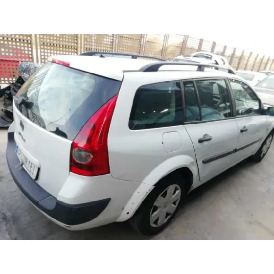 RENAULT MEGANE II FAMILIAR '2004 AUTHENTIQUE BLANCO