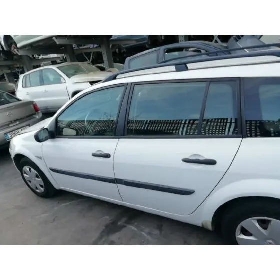 RENAULT MEGANE II FAMILIAR '2004 AUTHENTIQUE BLANCO