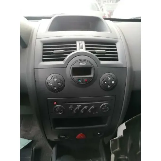 RENAULT MEGANE II FAMILIAR '2004 AUTHENTIQUE BLANCO