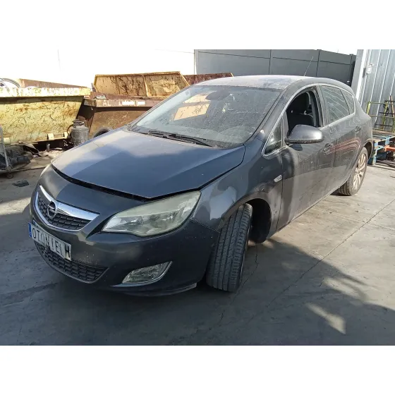 Opel ASTRA J (P10) 2009