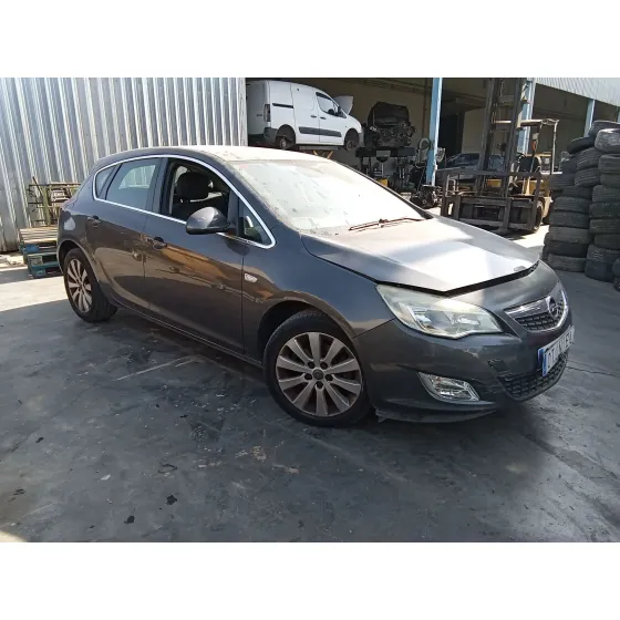Opel ASTRA J (P10) 2009