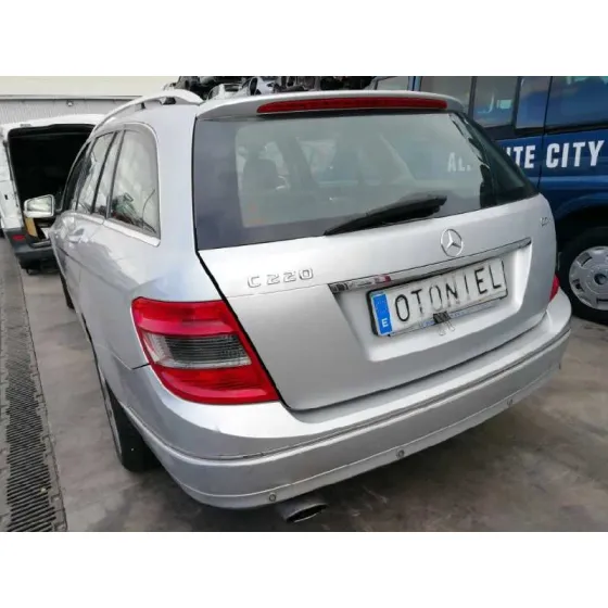 MERCEDES CLASE C (W204) FAMILIAR '2009 220 T CDI BLUEEFFICIENCY (204.202) PLATA