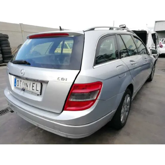 MERCEDES CLASE C (W204) FAMILIAR '2009 220 T CDI BLUEEFFICIENCY (204.202) PLATA