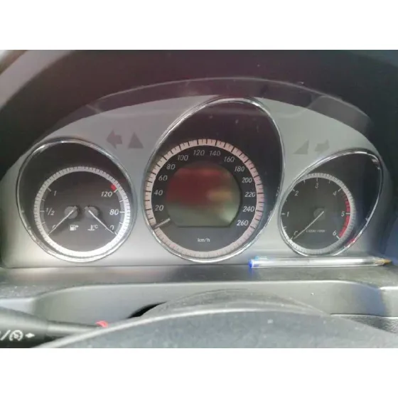 MERCEDES CLASE C (W204) FAMILIAR '2009 220 T CDI BLUEEFFICIENCY (204.202) PLATA