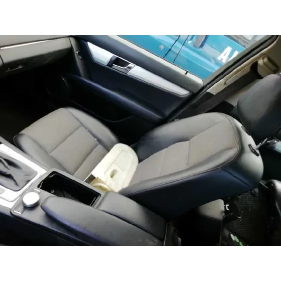 MERCEDES CLASE C (W204) FAMILIAR '2009 220 T CDI BLUEEFFICIENCY (204.202) PLATA