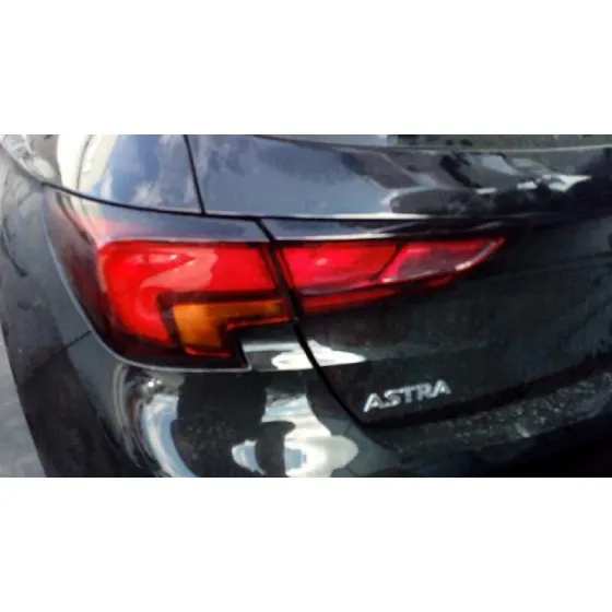 OPEL ASTRA K LIM. 5TÜRIG '2018 1.4 16V SIDI TURBO NEGRO