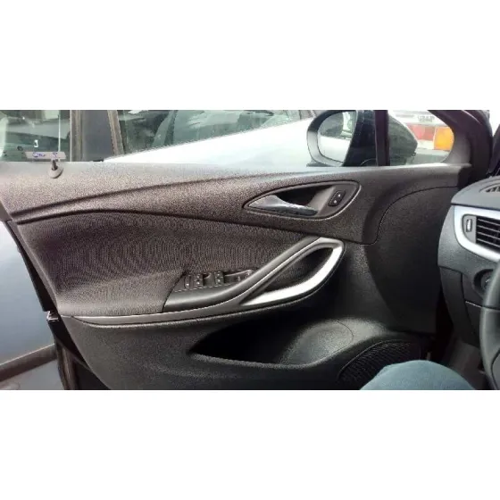 OPEL ASTRA K LIM. 5TÜRIG '2018 1.4 16V SIDI TURBO NEGRO