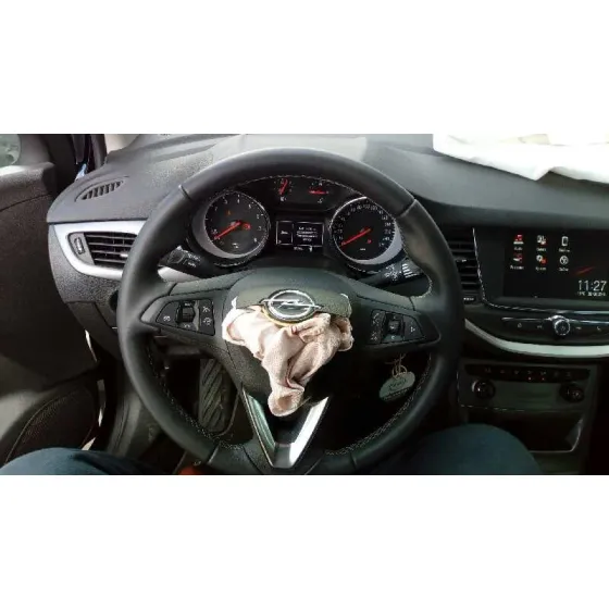 OPEL ASTRA K LIM. 5TÜRIG '2018 1.4 16V SIDI TURBO NEGRO