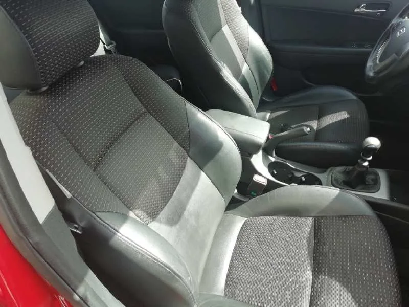 HYUNDAI I30 HYUNDAI I30 '2008 CLASSIC ROJO 2007