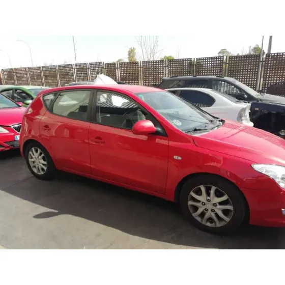 HYUNDAI I30 '2008 CLASSIC ROJO