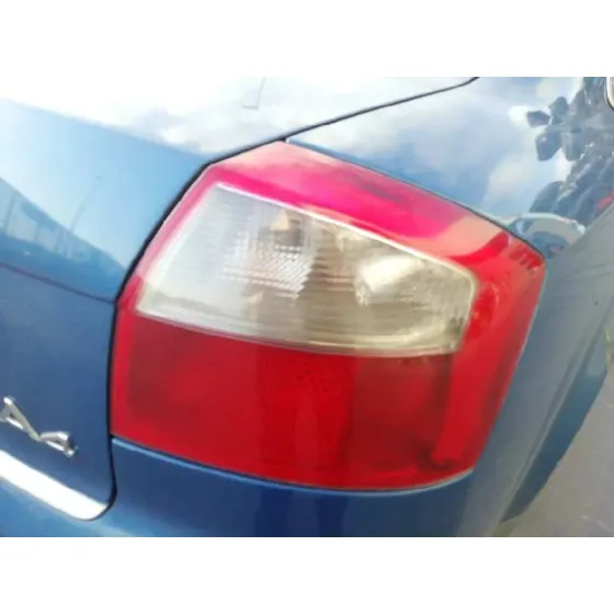 AUDI A4 BERLINA (8E) '2003 2.0 AZUL