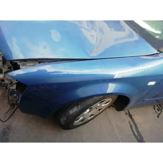 AUDI A4 BERLINA (8E) '2003 2.0 AZUL