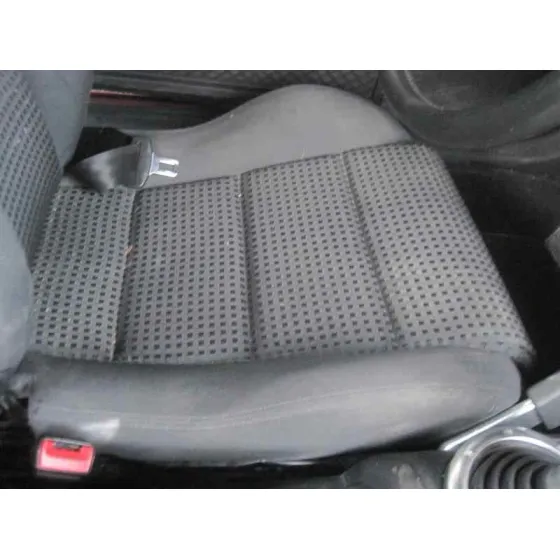 AUDI TT (8N3/8N9) '2004 1.8 T COUPE (110KW) ROJO