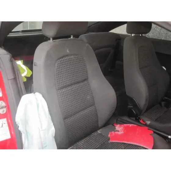 AUDI TT (8N3/8N9) '2004 1.8 T COUPE (110KW) ROJO