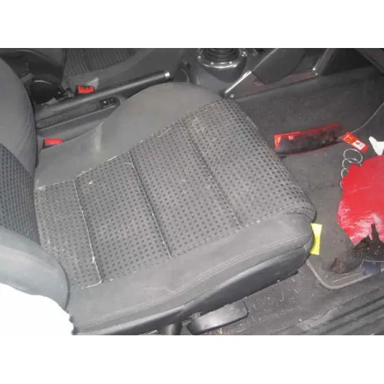 AUDI TT (8N3/8N9) '2004 1.8 T COUPE (110KW) ROJO