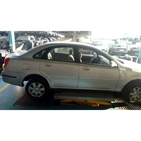 CHEVROLET NUBIRA BERLINA '2004 1.8 CAT GRIS