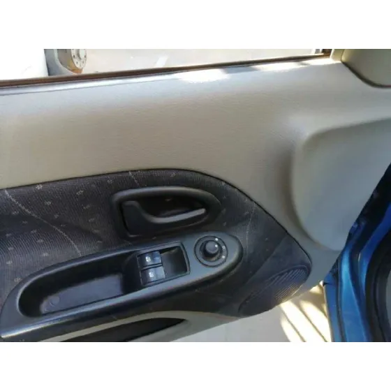 RENAULT CLIO II FASE II (B/CB0) '2002 AUTHENTIQUE AZUL