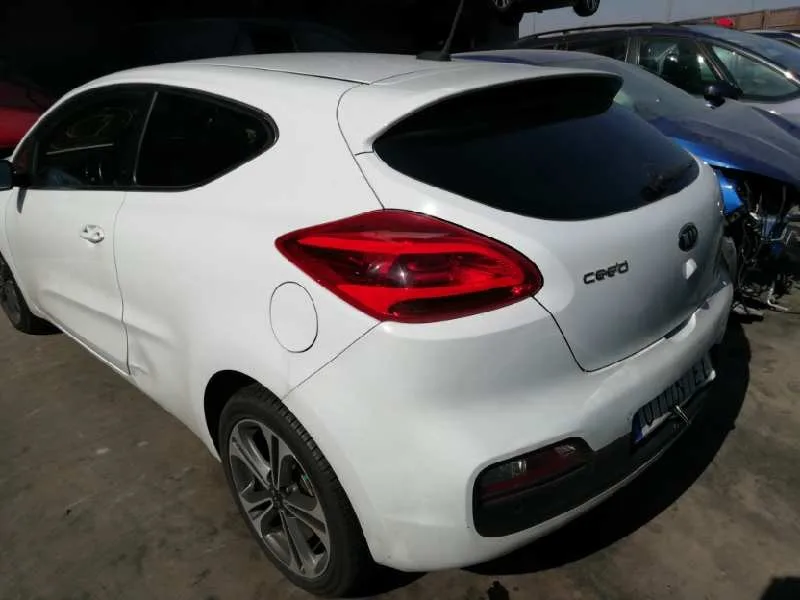 KIA PRO_CEE'D ( ) KIA PRO_CEE'D ( ) '2017 1.6 CRDI CAT BLANCO 2013