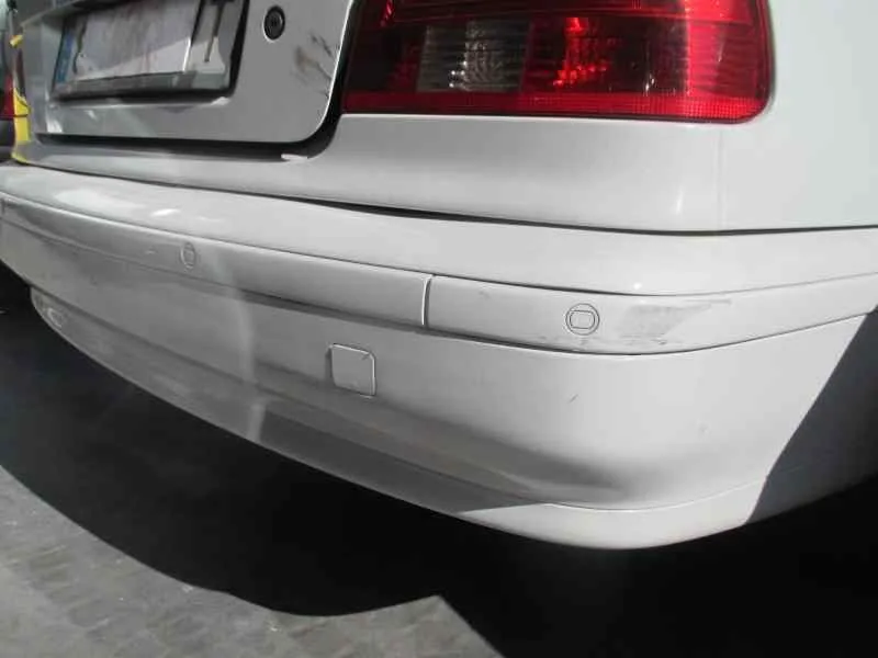 BMW SERIE 5 BERLINA (E39) BMW SERIE 5 BERLINA (E39) '2001 2.5 24V TURBODIESEL CAT BLANCO 1995