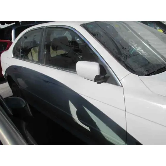 BMW SERIE 5 BERLINA (E39) '2001 2.5 24V TURBODIESEL CAT BLANCO