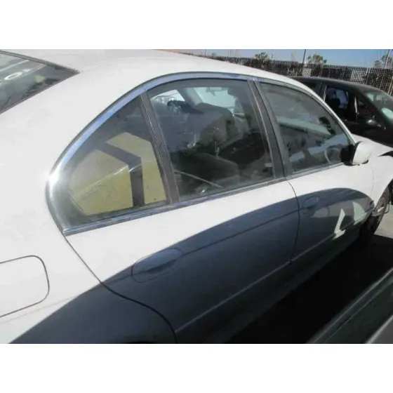 BMW SERIE 5 BERLINA (E39) '2001 2.5 24V TURBODIESEL CAT BLANCO