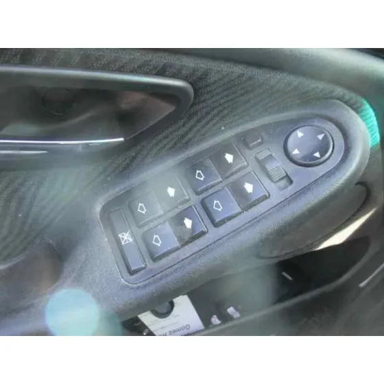 BMW SERIE 5 BERLINA (E39) '2001 2.5 24V TURBODIESEL CAT BLANCO