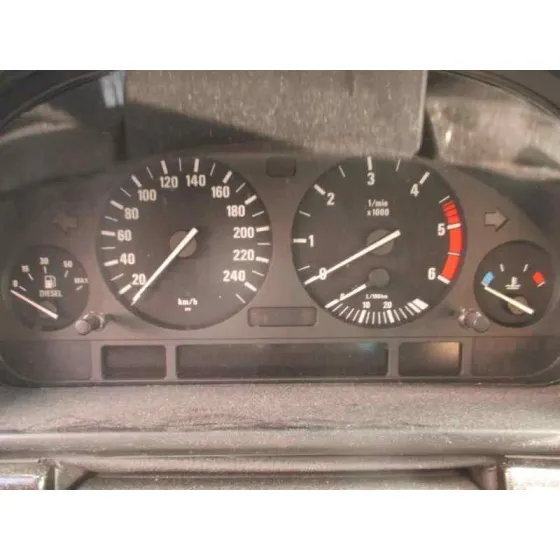 BMW SERIE 5 BERLINA (E39) '2001 2.5 24V TURBODIESEL CAT BLANCO
