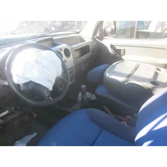 PEUGEOT PARTNER (S2) '2005 COMBIESPACE BLANCO