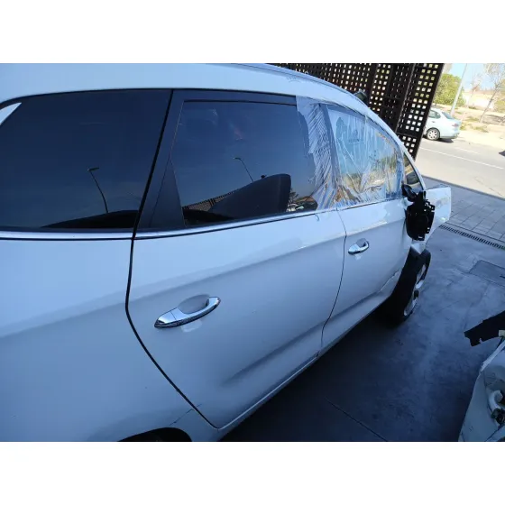 Kia CARENS IV 2013
