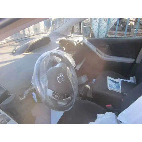 TOYOTA YARIS (KSP9/SCP9/NLP9) '2006 BASICO PLATA