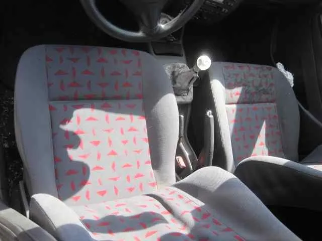 SEAT CORDOBA BERLINA (6K2) '2001 STELLA GRIS CENIZA